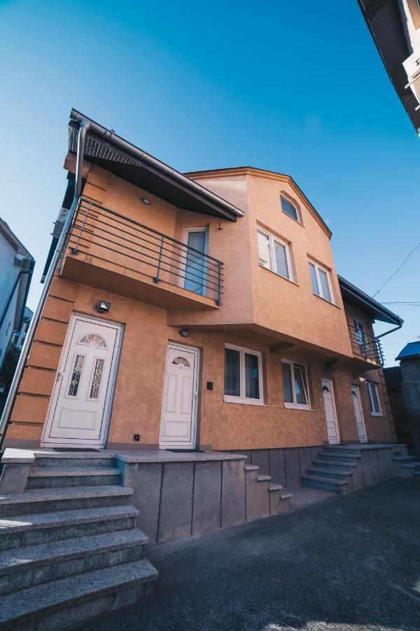 Boutique Luxury Apartments Kragujevac Luaran gambar
